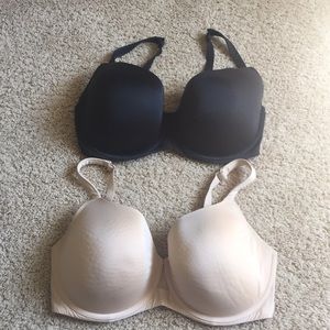 Lot of 2 Full Coverage Cacique Bras 38G
